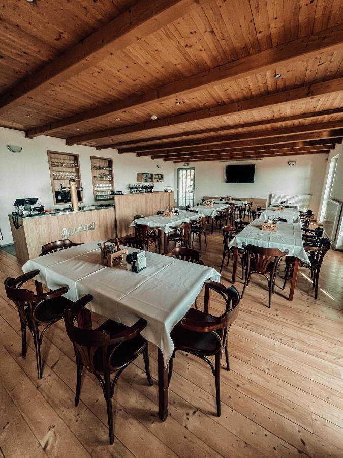 Villa Farma Ovci Terasy à Němčičky Extérieur photo